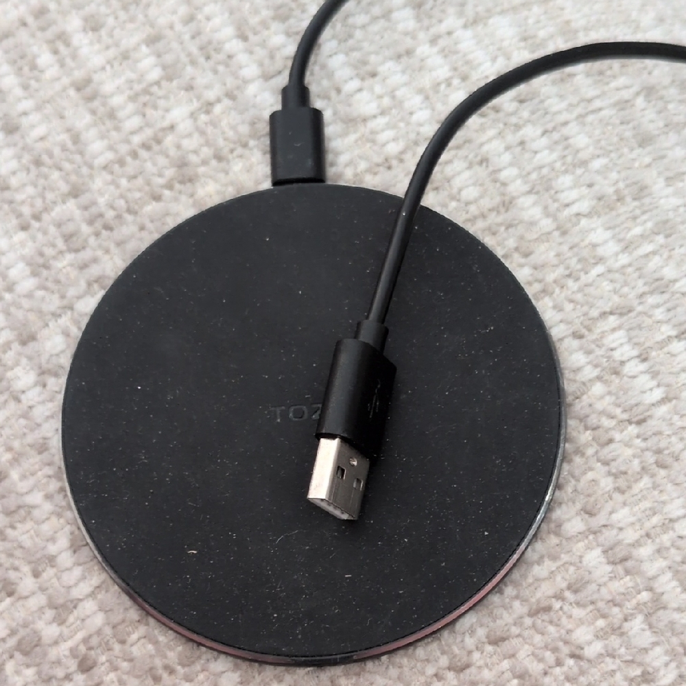 Black Wireless Charger